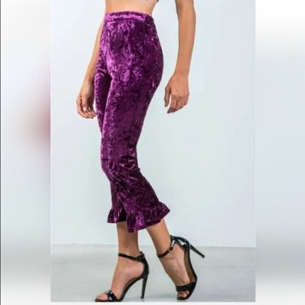Cropped Purple Ruffle Pants